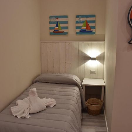 B&B Marina Blu Giardini Naxos Ngoại thất bức ảnh