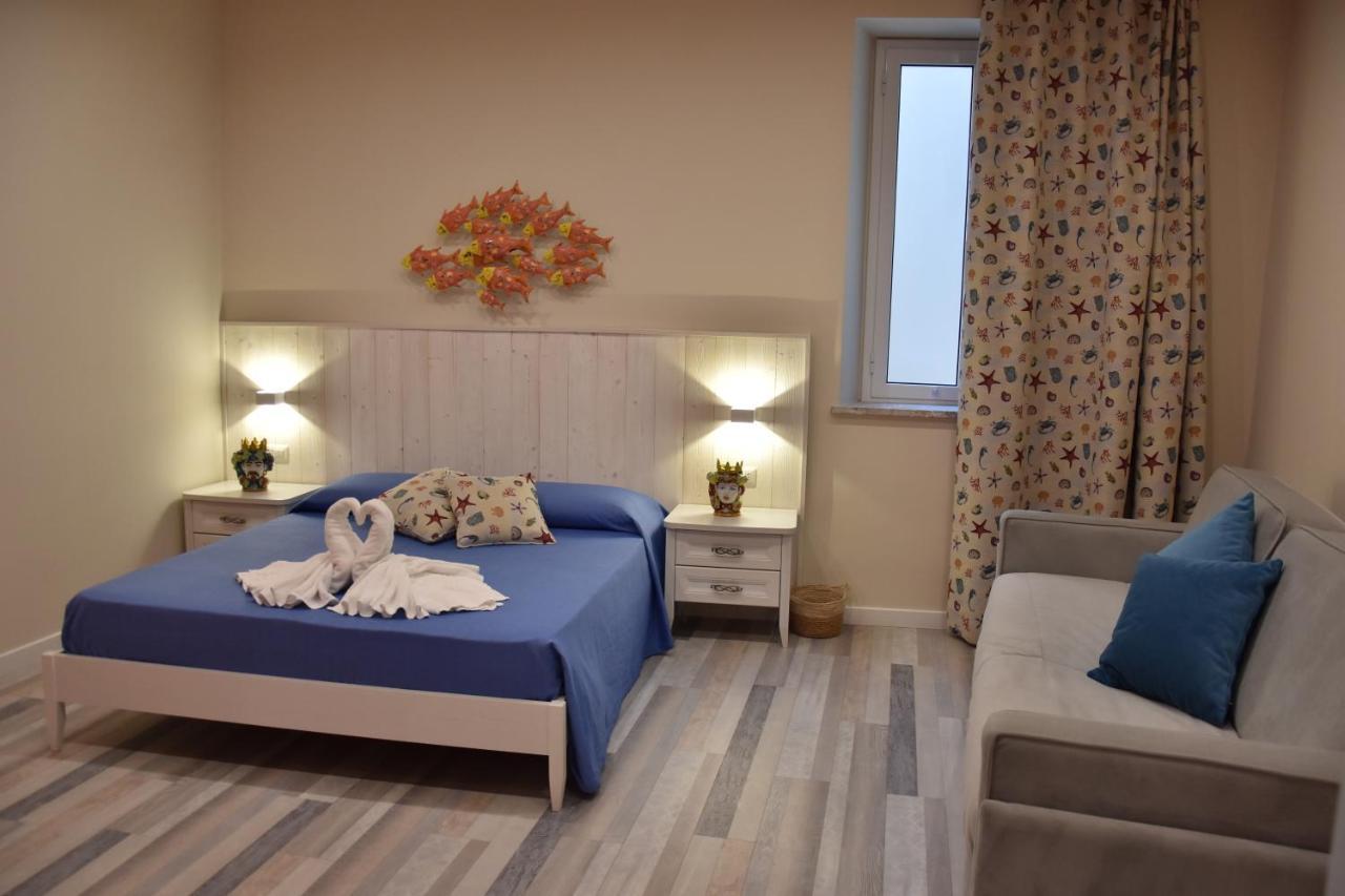 B&B Marina Blu Giardini Naxos Ngoại thất bức ảnh