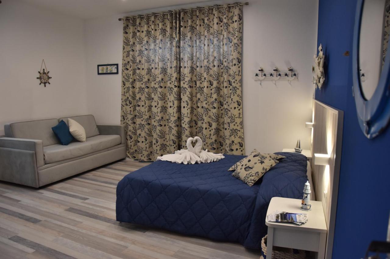B&B Marina Blu Giardini Naxos Ngoại thất bức ảnh