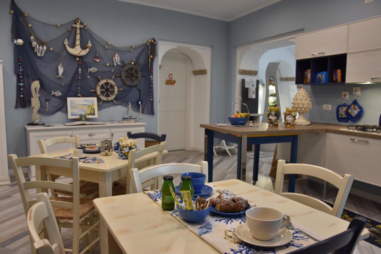 B&B Marina Blu Giardini Naxos Ngoại thất bức ảnh